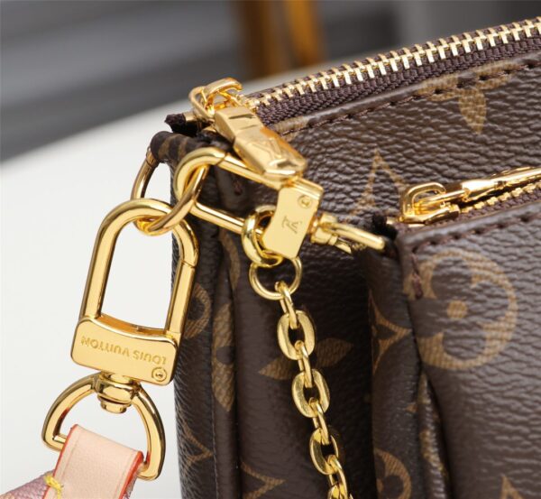 Pochette accessoire handbag Louis Vuitton Pink in Plastic - 32609562