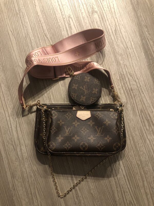 Pochette accessoire leather handbag Louis Vuitton Pink in Leather - 30604815